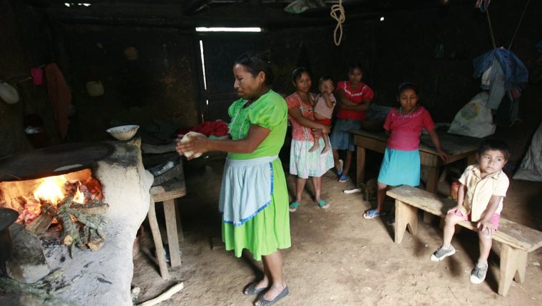 La desnutrición a golpeado a la niñez guatemalteca. (Foto Prensa Libre: Hemeroteca PL)