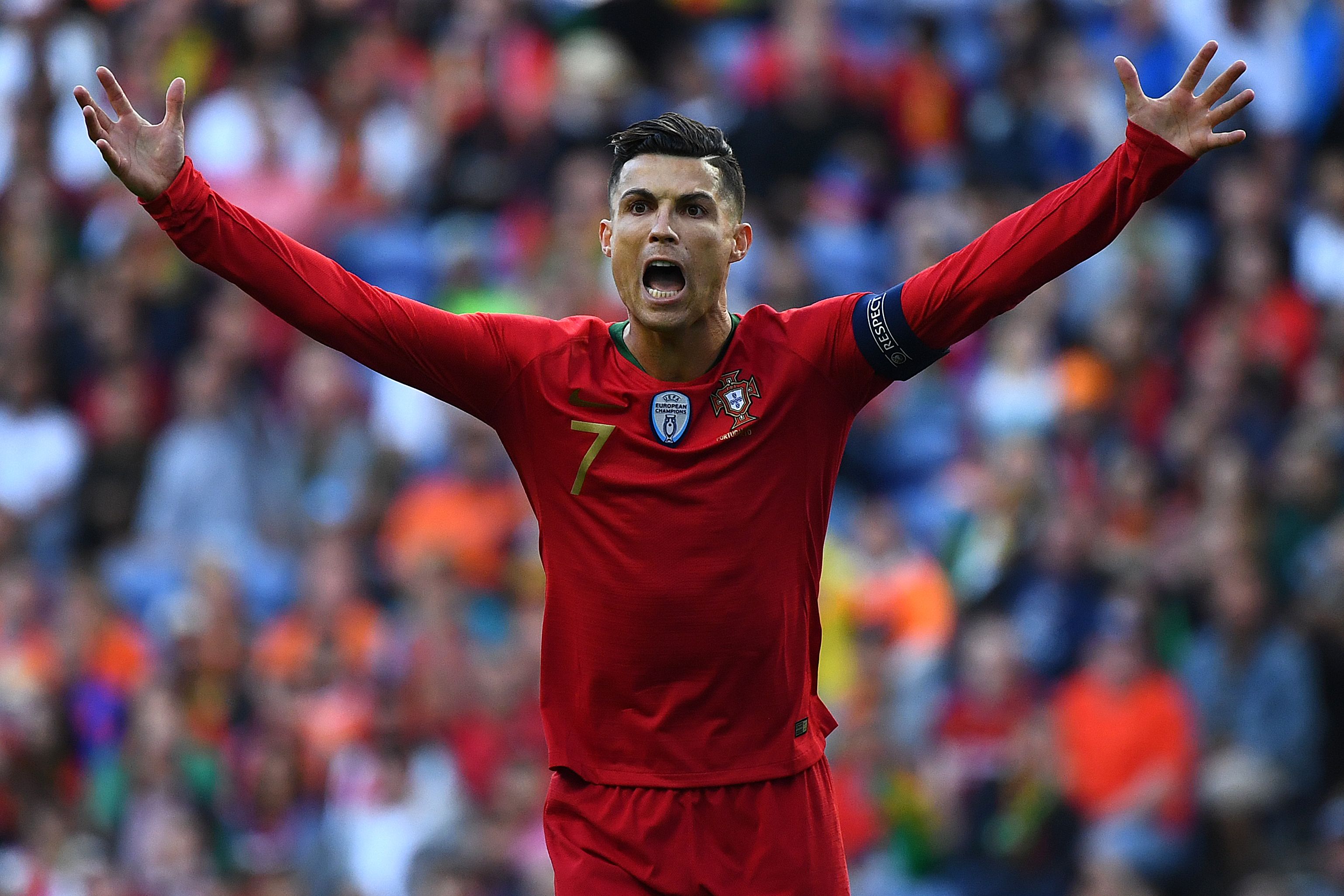 Cristiano Ronaldo, en la final de la Liga de Naciones de la UEFA ante Holanda. (Foto Prensa Libre: AFP)