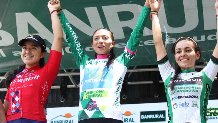Liliana Moreno, del equipo Astana, se quedó con el título de campeona de la Vuelta a Guatemala. (Foto Prensa Libre: Luis López).
