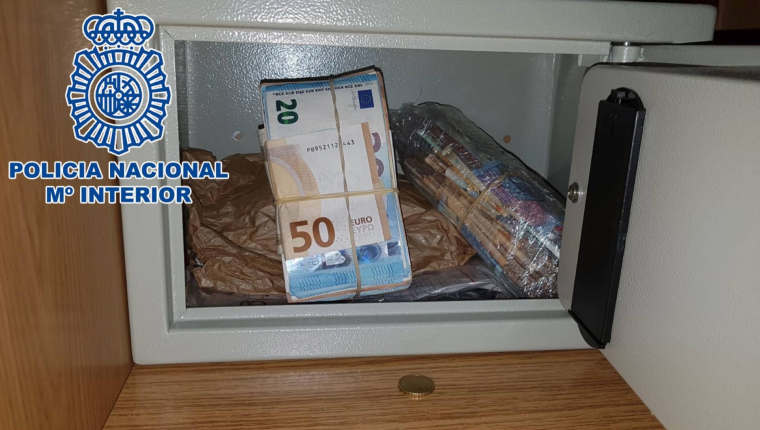 Una organización de narcotraficantes españoles ganaban €1 millón 200 mil a la semana. (Foto Prensa Libre: Policía española) 