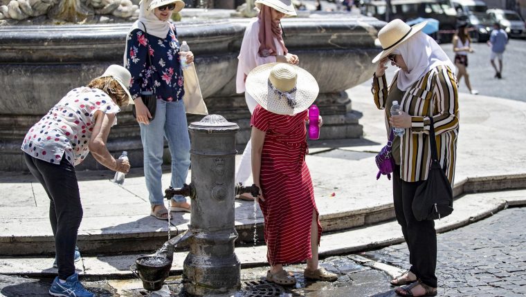 La ola de calor continúa en Europa y se cobra ocho vidas – Prensa Libre