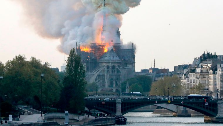 Investigación preliminar sobre incendio de Notre Dame descarta origen criminal