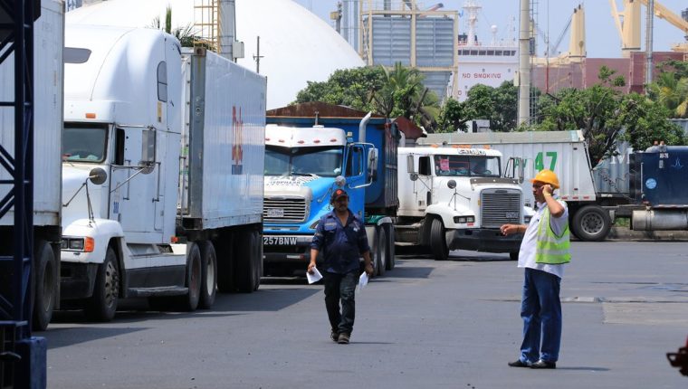 Los industriales centroamericanos pedirán a los presidentes la facilitación del comercio en la región, en el marco de la Cumbre Empresarial. (Foto Prensa Libre: Hemeroteca)