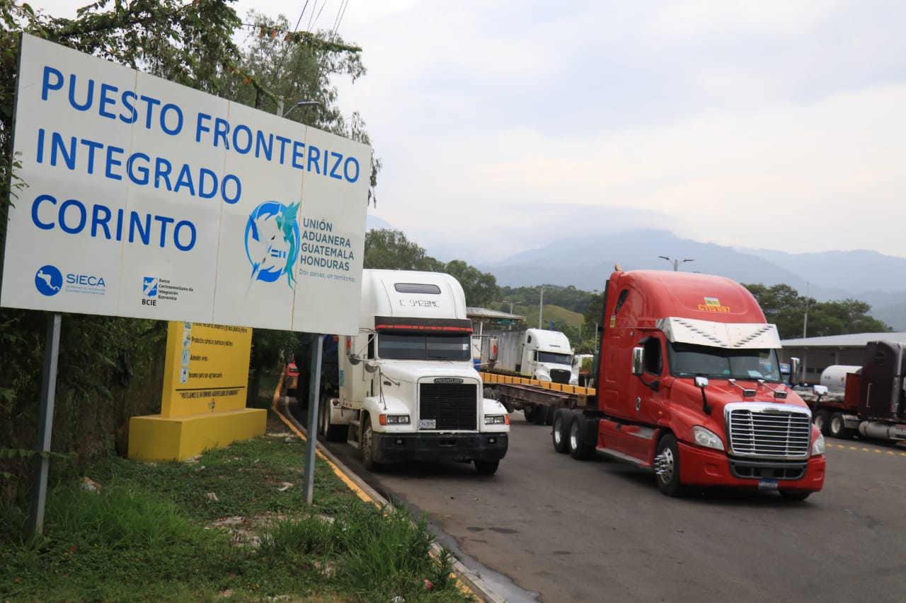 El Duca sustituye el Formulario Aduanero Único Centroamericano (Fauca), la Declaración Única para el Transporte Aduanero Internacional Terrestre (DUT). (Foto Prensa Libre: Dony Stewart)
