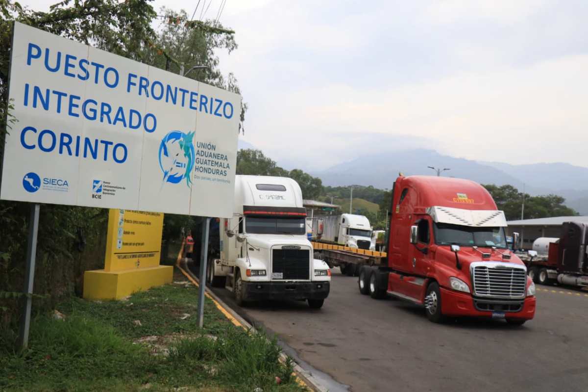 A un mes del DUCA, dificultades persisten en aduanas de Centroamérica, según comerciantes