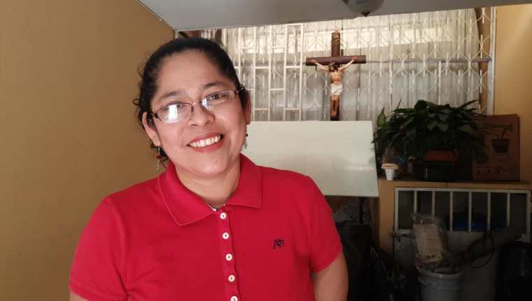 Maritza Ramos, la maestra que ayuda a niños, adolescentes y mujeres. (Foto Prensa Libre: Dadiana Cabrera)