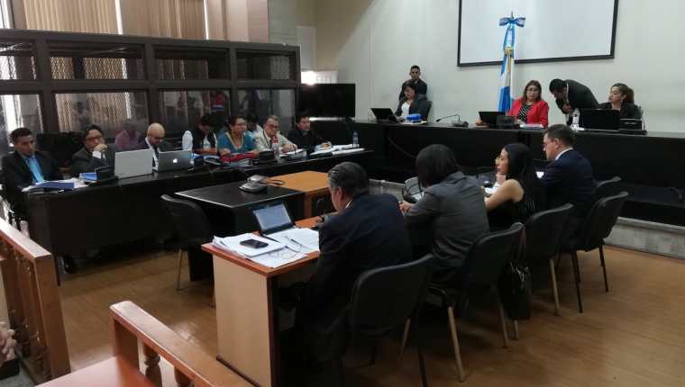 El Tribunal de Mayor Riesgo B rechazó que 12 fincas usurpadas por los Mendoza pasen al Estado. (Foto Prensa Libre: Kenneth Monzón)