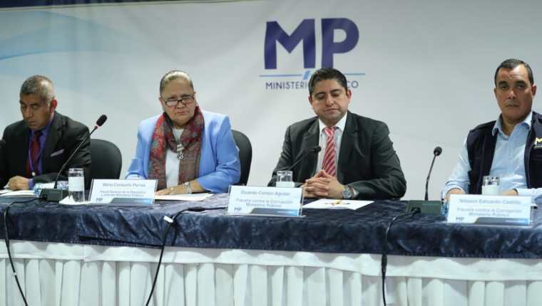 Funcionarios del Ministerio Público en conferencia de prensa. (Foto Prensa Libre: Érick Ávila).