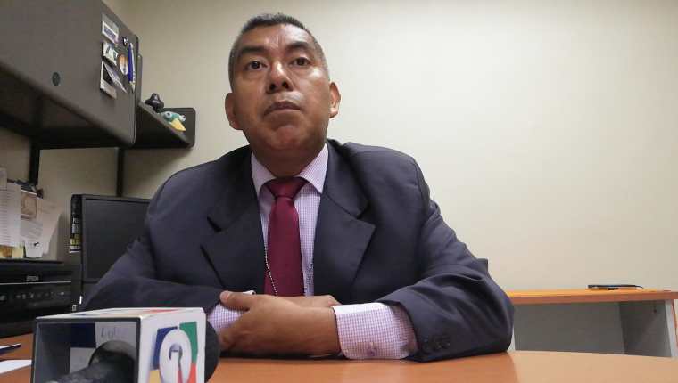El fiscal José Rafael Curruchiche Cucul evitó pronunciarse en relación a las pesquisas en su contra. (Foto Prensa Libre: Kenneth Monzón)