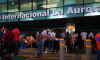 En el Aeropuerto Internacional La Aurora funciona la Agencia Fiscal Especial del Ministerio Público. (Foto Prensa Libre: Hemeroteca) 