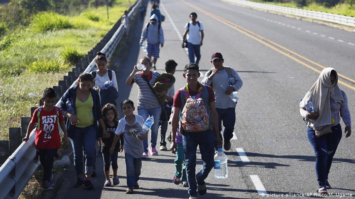 Detienen a 700 migrantes centroamericanos en Veracruz	(picture-alliance/AP Photo/M. Ugarte)