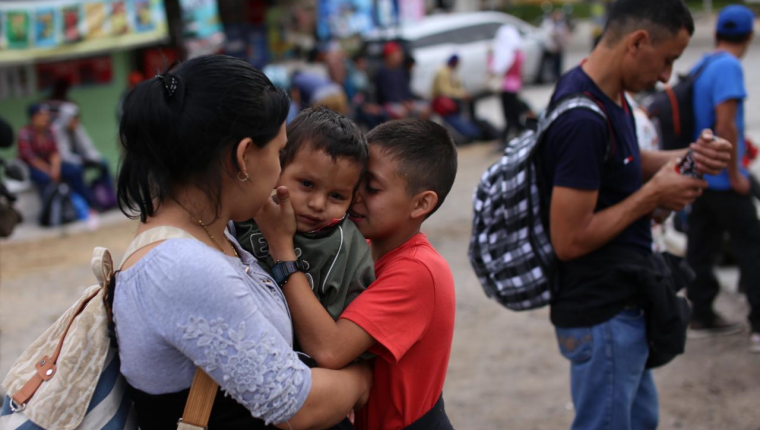 Deportaciones de menores suben 32%, vulneración de sus derechos hace que huyan del país