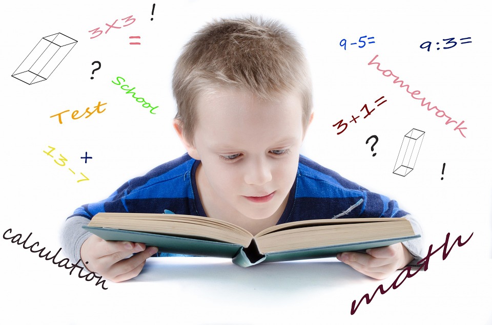 La dislexia es un trastorno del aprendizaje que puede tratarse si se realiza un diagnóstico adecuado. (Foto Prensa Libre: Pixabay)