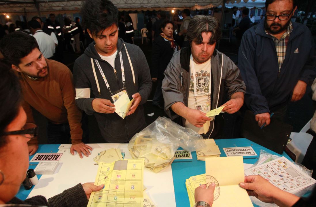 La disposición del TSE busca proteger la secretividad del voto. (Foto Prensa Libre: Hemeroteca PL)