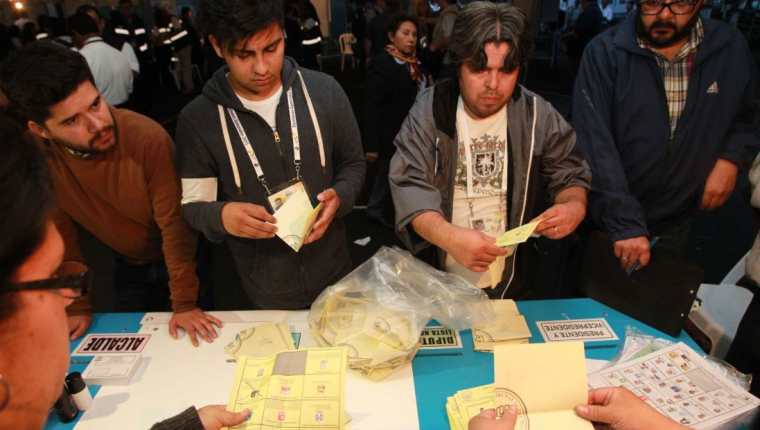 La disposición del TSE busca proteger la secretividad del voto. (Foto Prensa Libre: Hemeroteca PL)