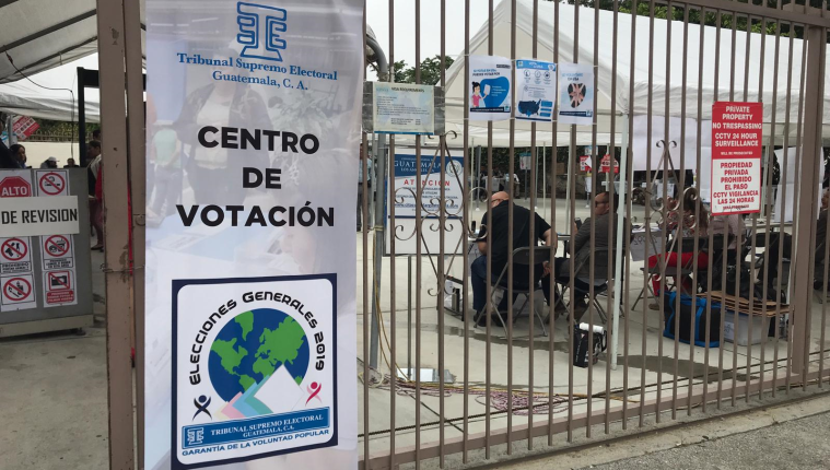 En Los Ángeles poco menos de 300 votos se emitieron en la primera vuelta electoral del 2019, cuando los guatemaltecos en el exterior pudieron votar por primera vez. (Foto Prensa Libre: Marco López)