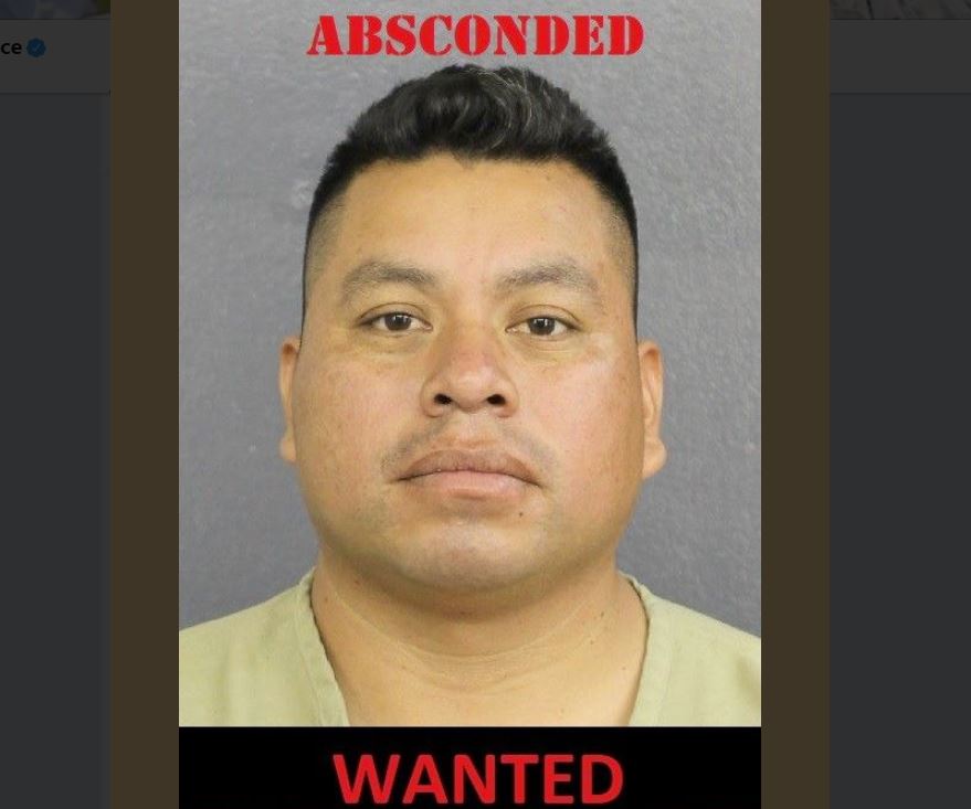 La policía de Coral Springs publicó un anuncio de advertencia.