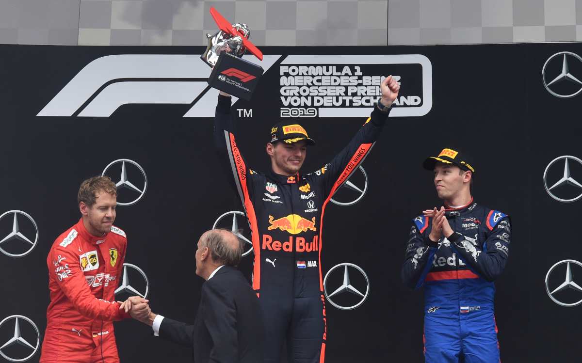 Max Verstappen gana una accidentada carrera para Lewis Hamilton en el GP de Alemania