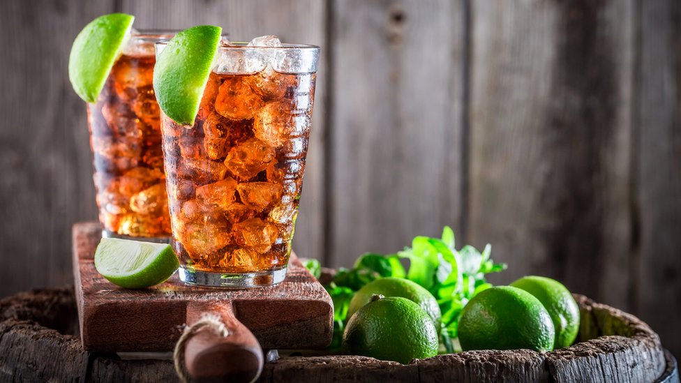 Muchas compañías cambiaron su nombre para que incluyera la palabra blockchain y atraer el interés de los inversionistas, aunque su negocio no tuviera nada que ver con esa tecnología. (Foto Prensa Libre: Getty Images)