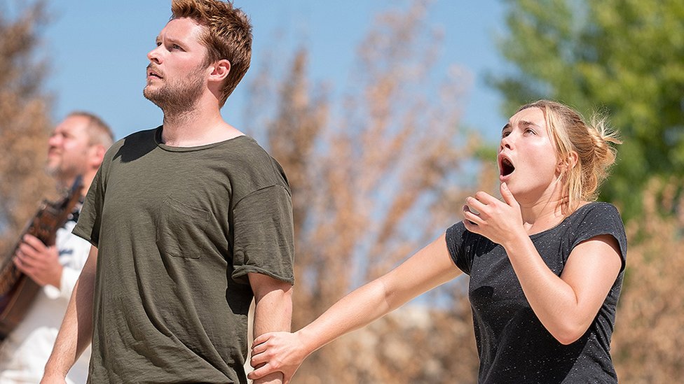 Midsommar: El terror no espera la noche, es la nueva película del guionista y director estadounidense Ari Aster. (Foto Prensa Libre: A24)