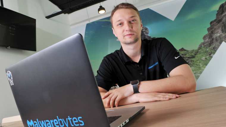 Marcin comenzó a trabajar en el desarrollo de antivirus cuando tenía 14 años.