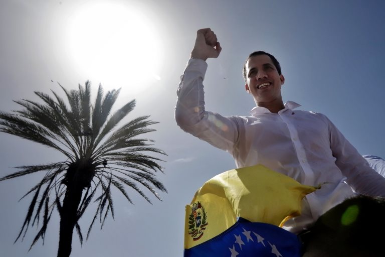 Hace seis meses que Guaidó se proclamó presidente encargado. Foto: AFP