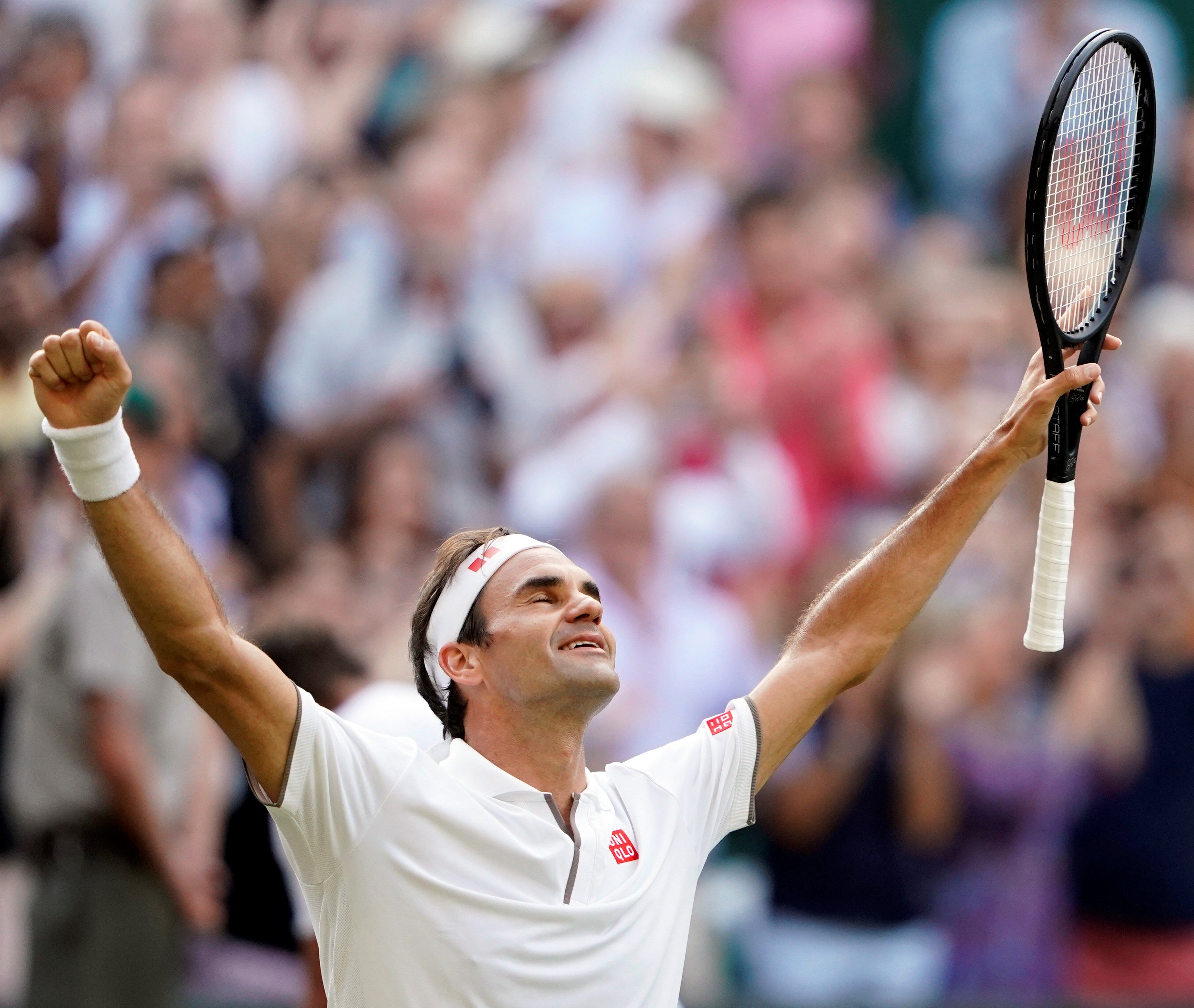 Roger Federer se impuso a Rafa Nadal y jugará por el título. (Foto Prensa Libre: EFE)