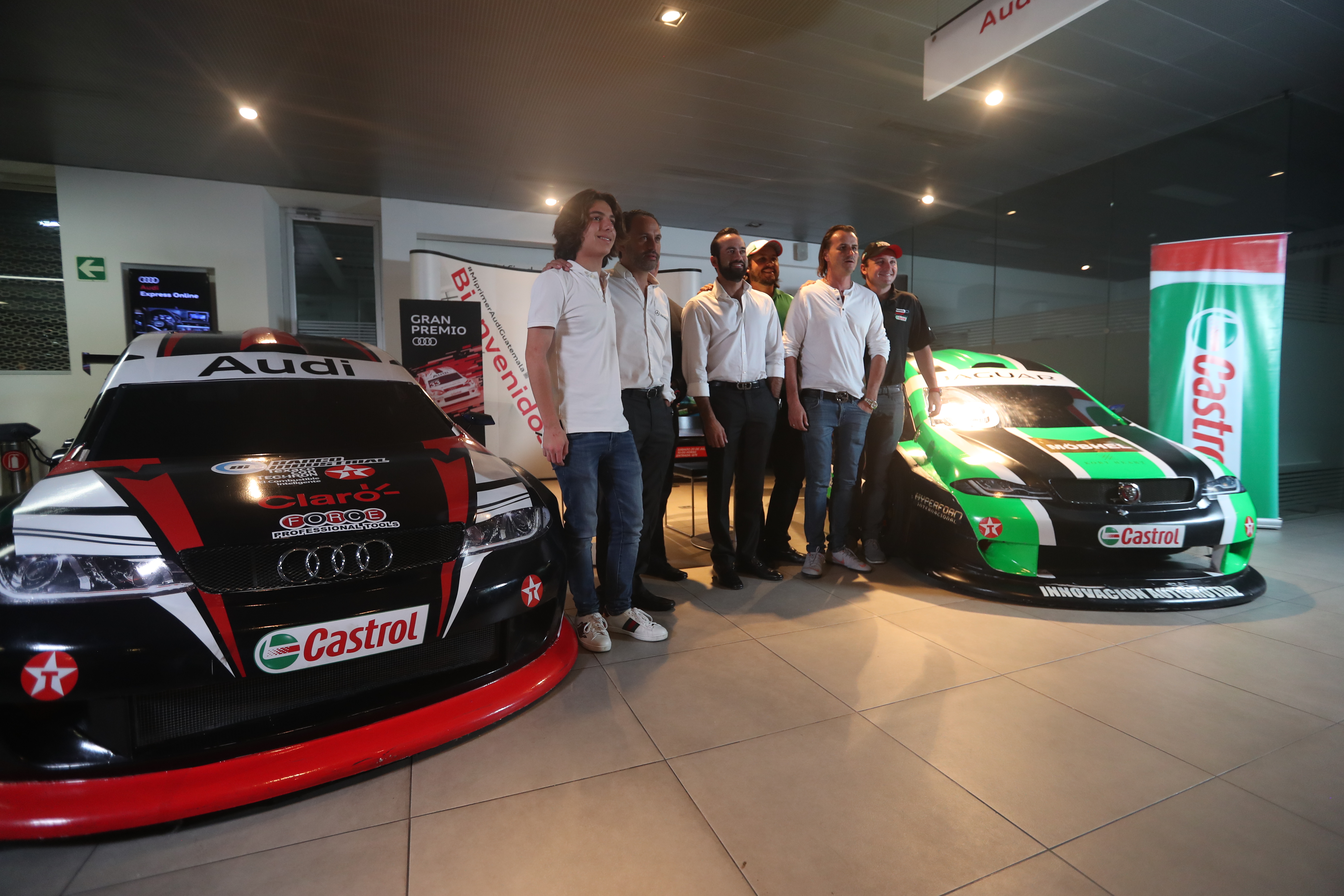Este martes fue presentado el Gran Premio Audi Jaguar de automovilismo, que se disputará el próximo sábado en el Autódromo Pedro Cofiño (Foto Prensa Libre: Edwin Fajardo)