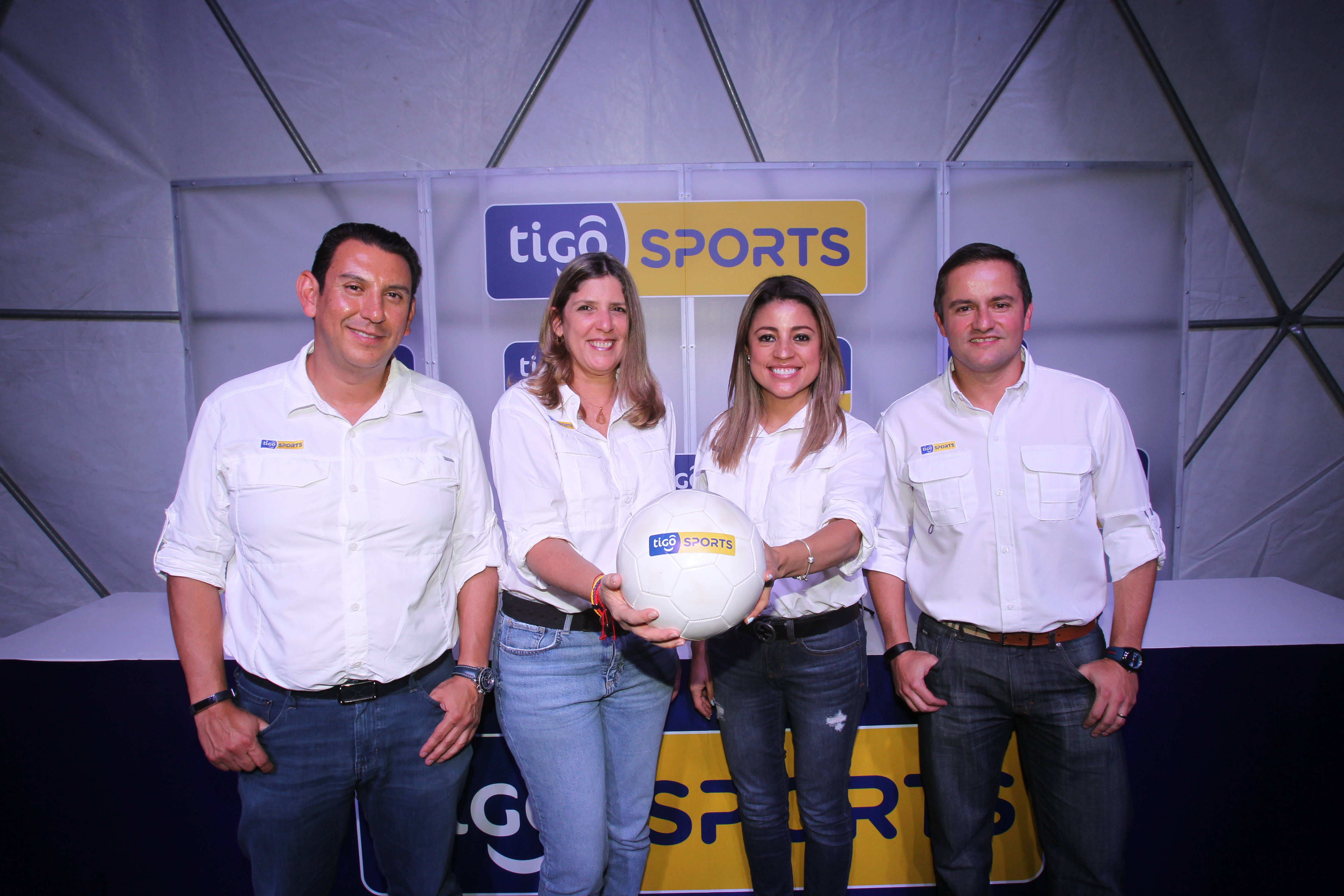 Personal de Tigo Sports dio a conocer las transmisiones internacionales y nacionales que tendrá dicho canal. (Foto Prensa Libre: Norvin Mendoza)