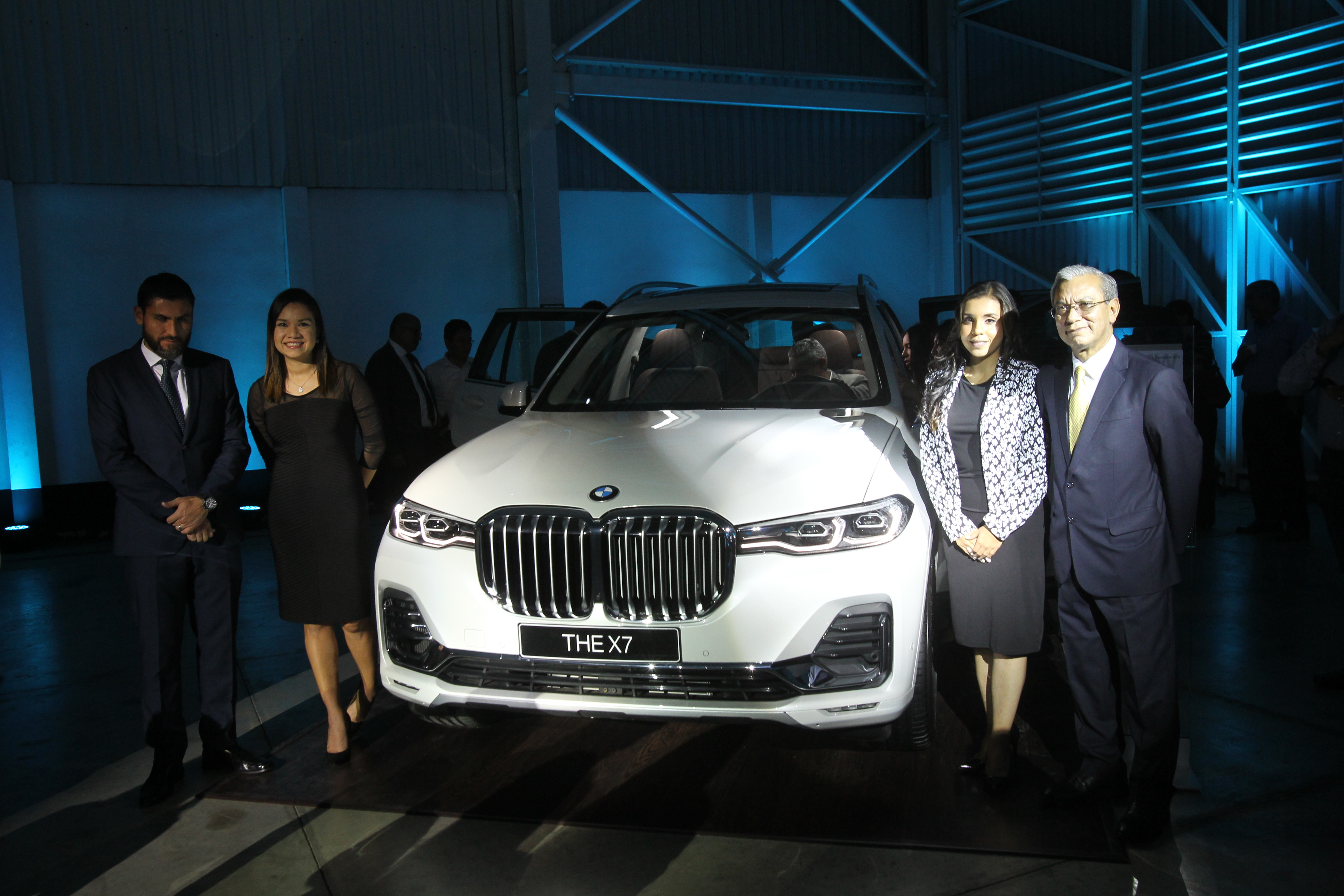 Presentaron los tres nuevos modelos de vehículos de la marca BMW. Foto Norvin Mendoza