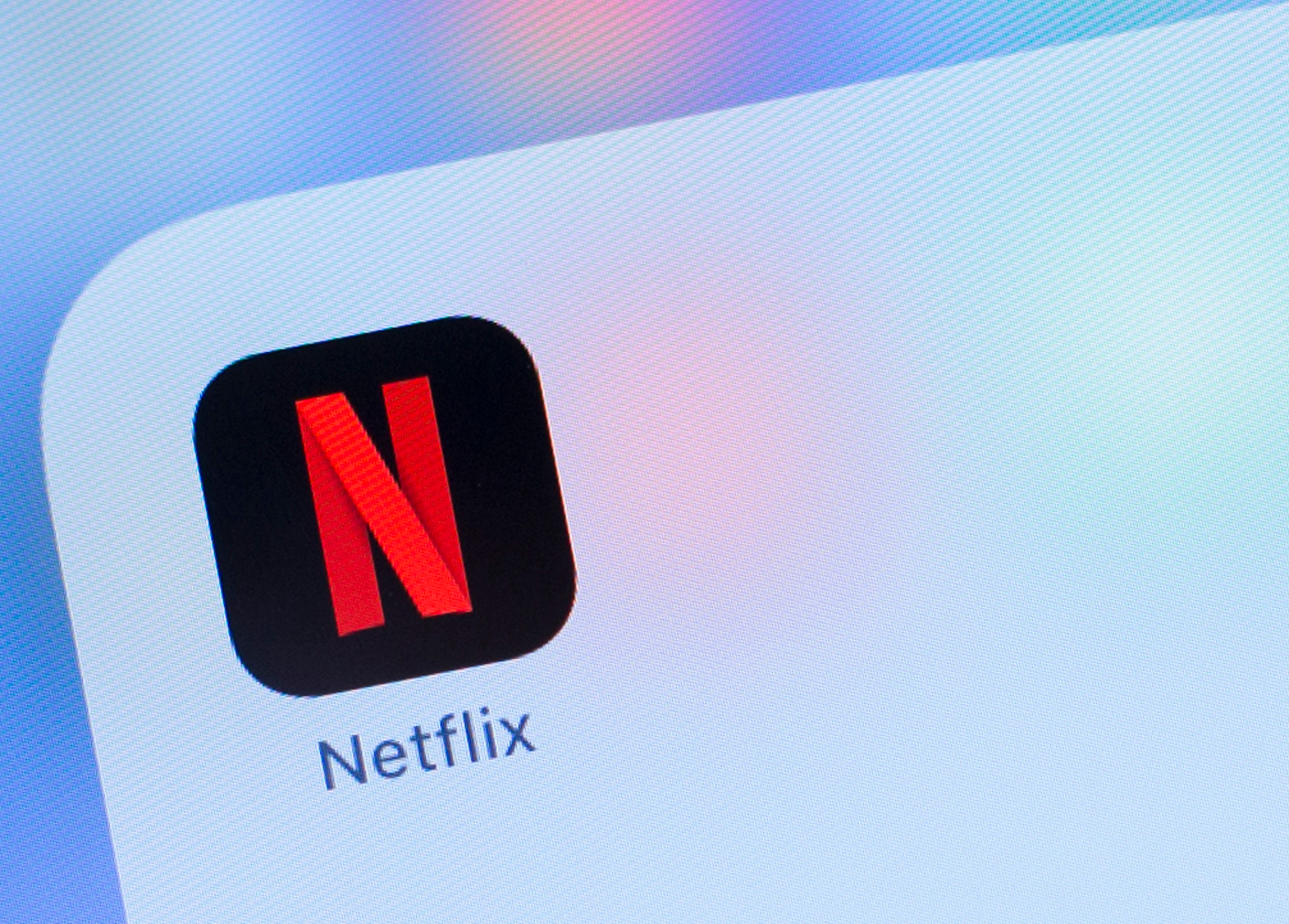 Tres servicios de entretenimiento quieren competir contra Netflix. (Foto Prensa Libre: AFP)