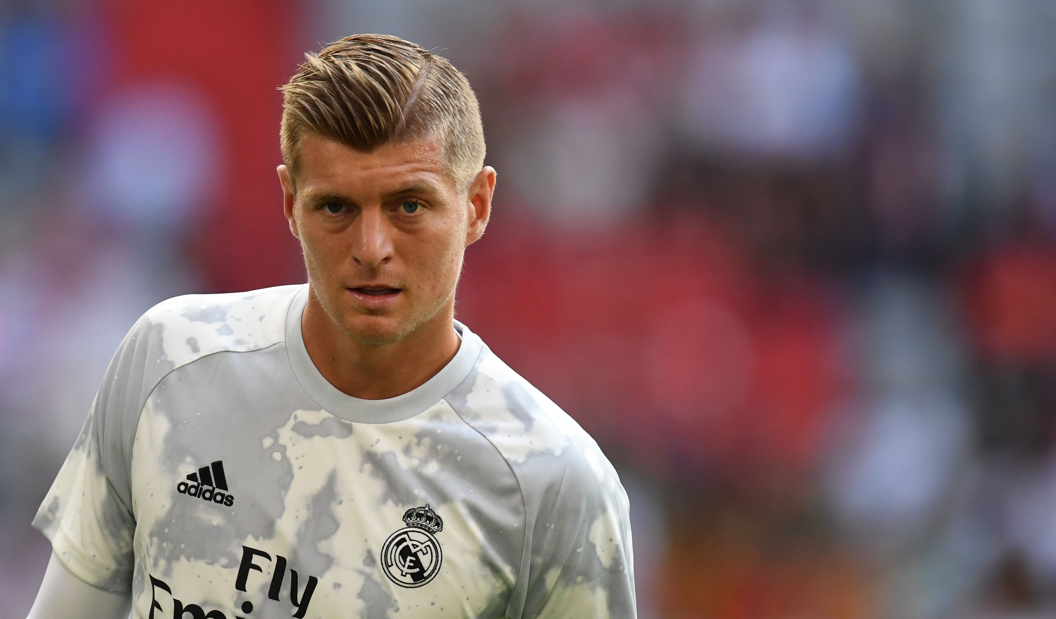El medio campista alemán Toni Kroos considera que su equipo, el Real Madrid, saldrá adelante. (Foto Prensa Libre: AFP)