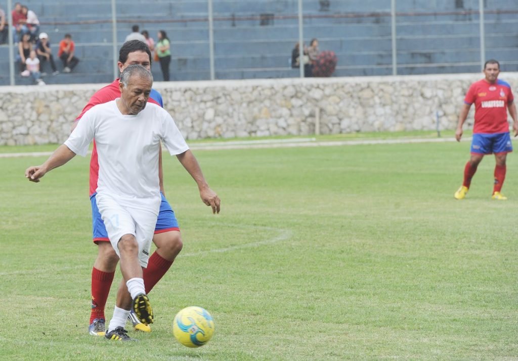 Óscar “el Conejo” Sánchez, el último gran 10 del futbol guatemalteco será operado de emergencia