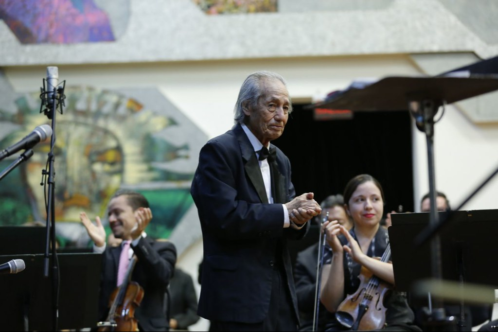 Robelio Méndez Miranda durante un homenaje que recibió en el auditorio del Conservatorio Nacional de Música “Germán Alcántara” en febrero de 2018. (Foto Prensa Libre: Ministerio de Cultura y Deportes)