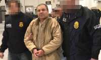 Una de las últimas fotografías del Chapo Guzmán es esta, cuando era escoltado el día que fue extraditado de México a EE. UU. (Foto Prensa Libre: Hemeroteca PL) 
