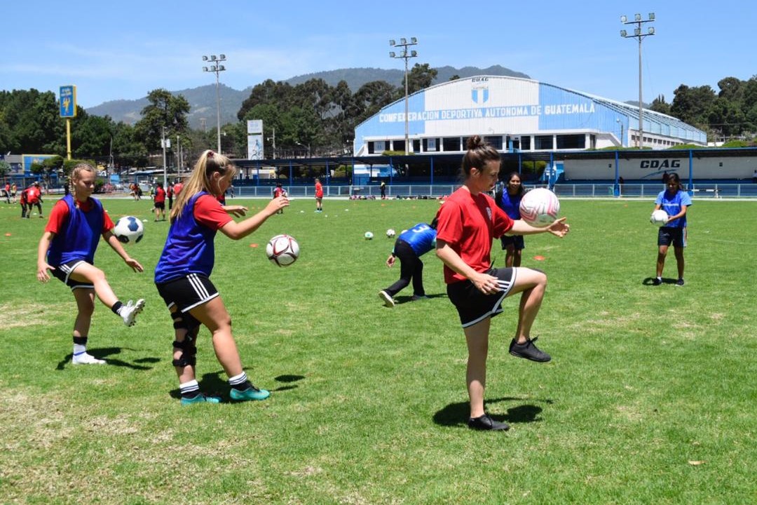 Para este jueves 4 de julio se jugará el amistoso entre Deportivo Xela y Atletas en Acción Canadá. (Foto Prensa Libre: Raúl Juárez)