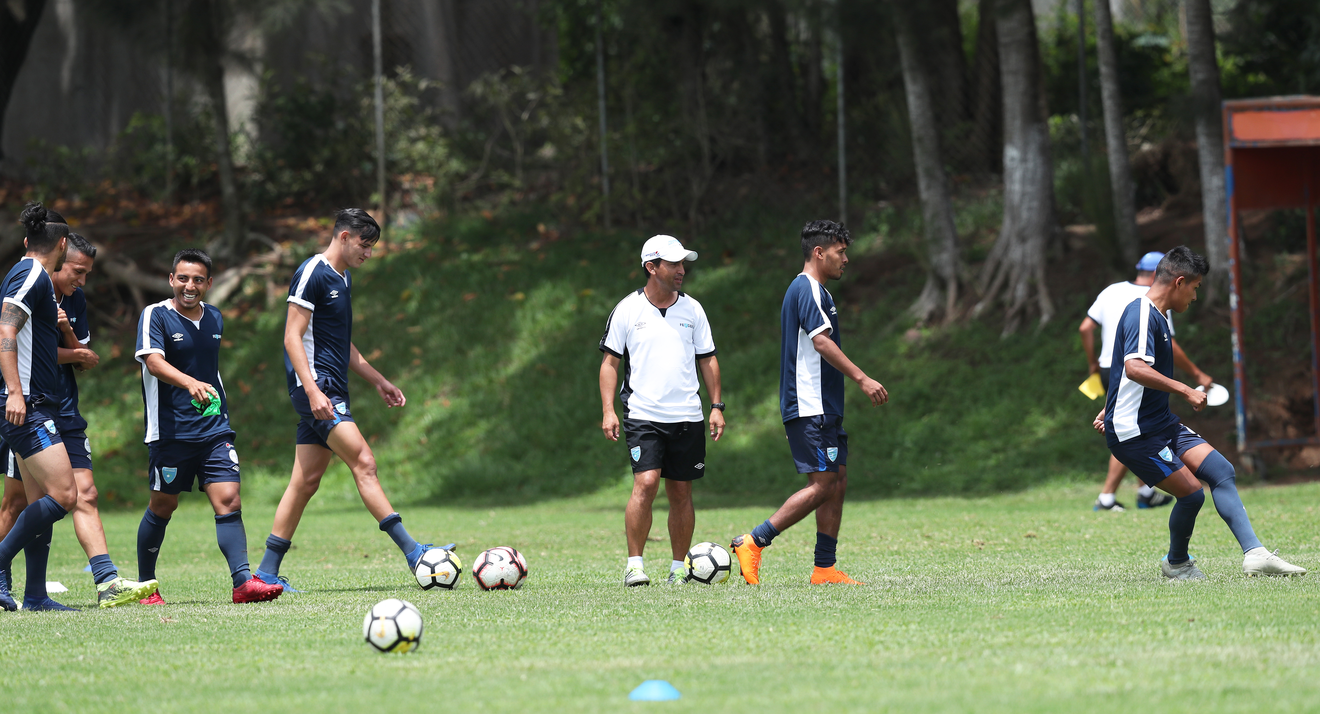 La Selección Nacional Sub 23 de Guatemala cumple con un entrenamiento en el Proyecto Goal, como parte de la preparación para disputar la serie contra Costa Rica, en el camino hacia Tokio 2020. (Foto Prensa Libre: Francisco Sánchez).