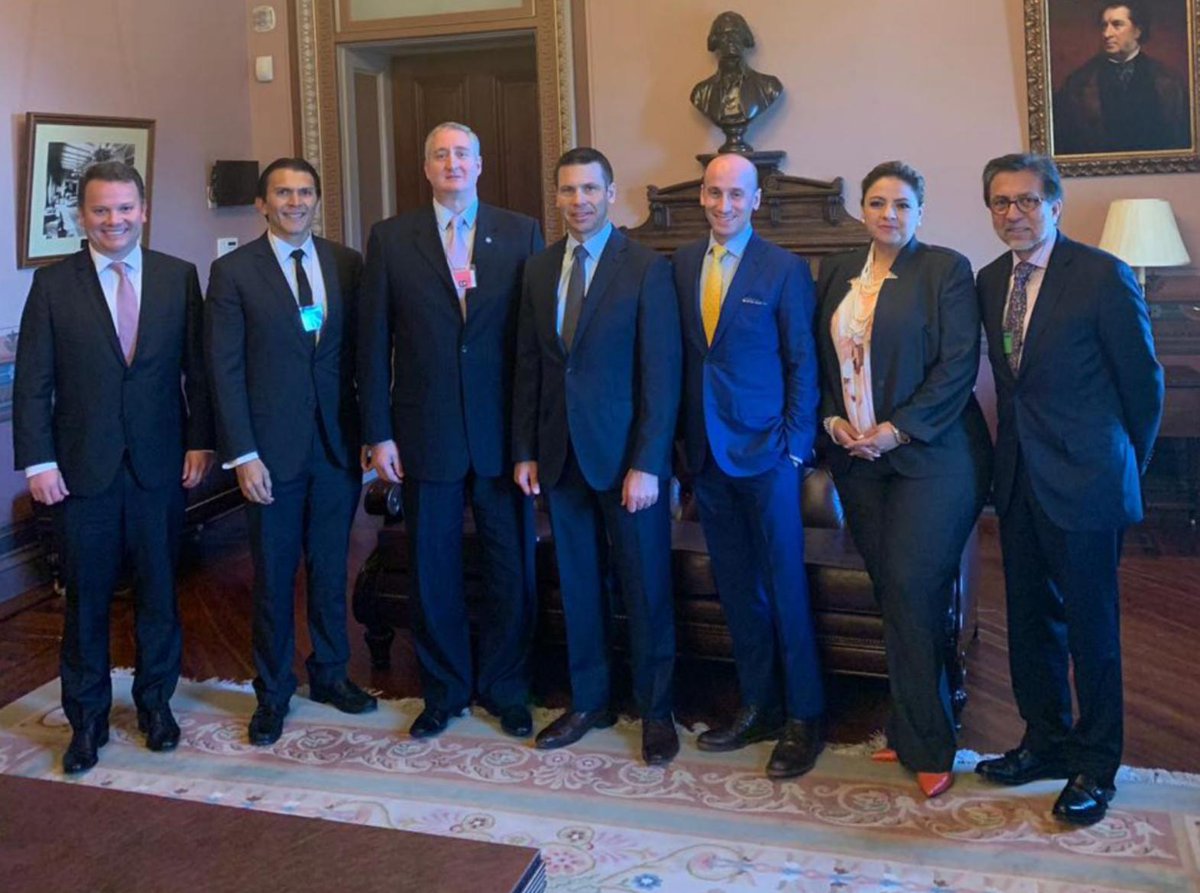 Ministros guatemaltecos durante la reunión con funcionarios estadounidenses. (Foto Prensa Libre: Gobierno de Guatemala).