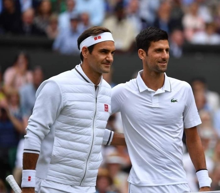Novak Djokovic venció a Federer en la final de Wimbledon más larga de la historia del torneo. (Foto Prensa Libre: EFE)