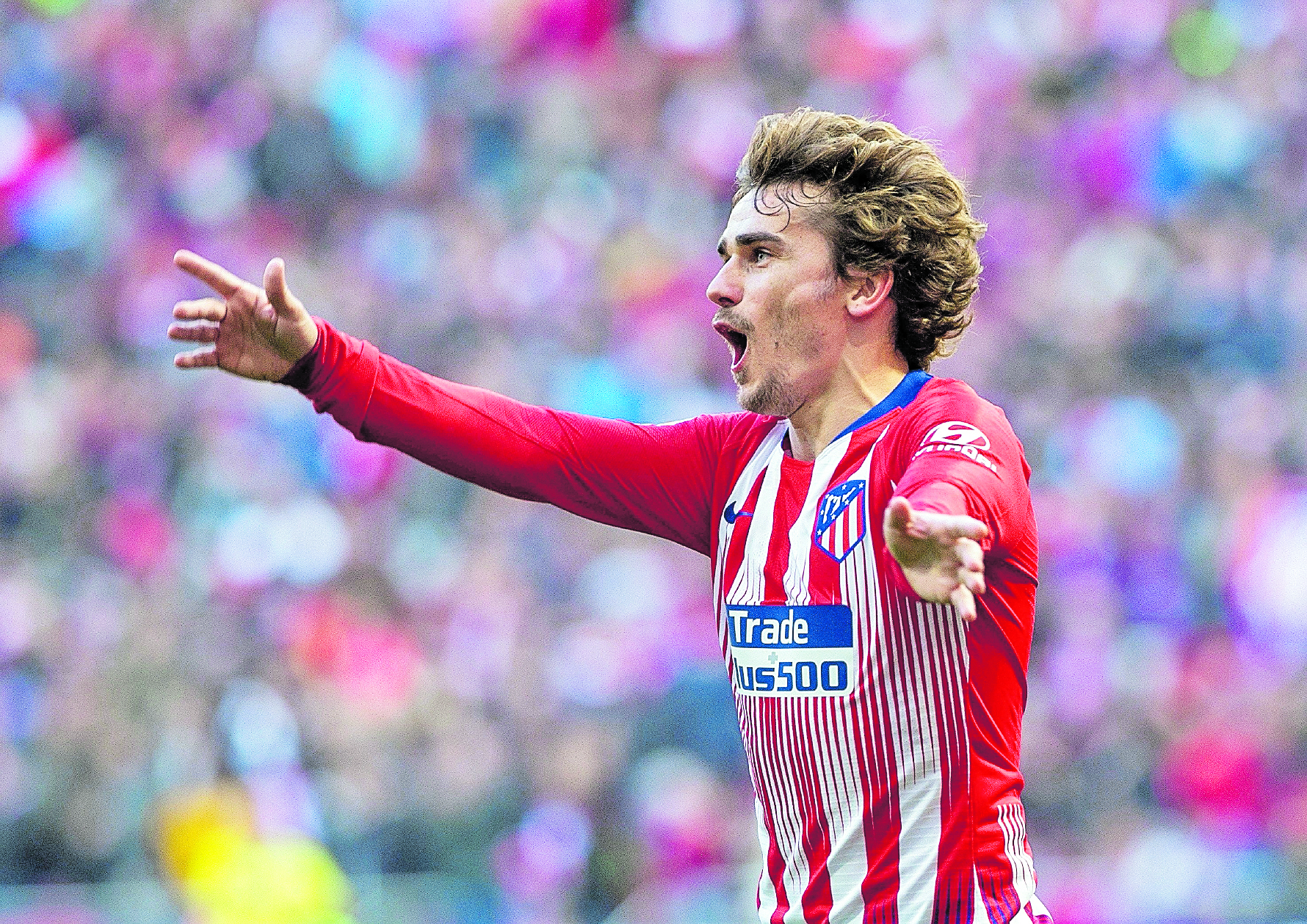 El Atlético de Madrid expresó este viernes su malestar con el presidente del Barcelona, Josep María Bartomeu, tras sus declaraciones relacionadas con el fichaje de Antoine Griezmann, y citó al jugador francés para comparecer el próximo domingo para iniciar la pretemporada con el conjunto rojiblanco (Foto Prensa Libre: EFE)