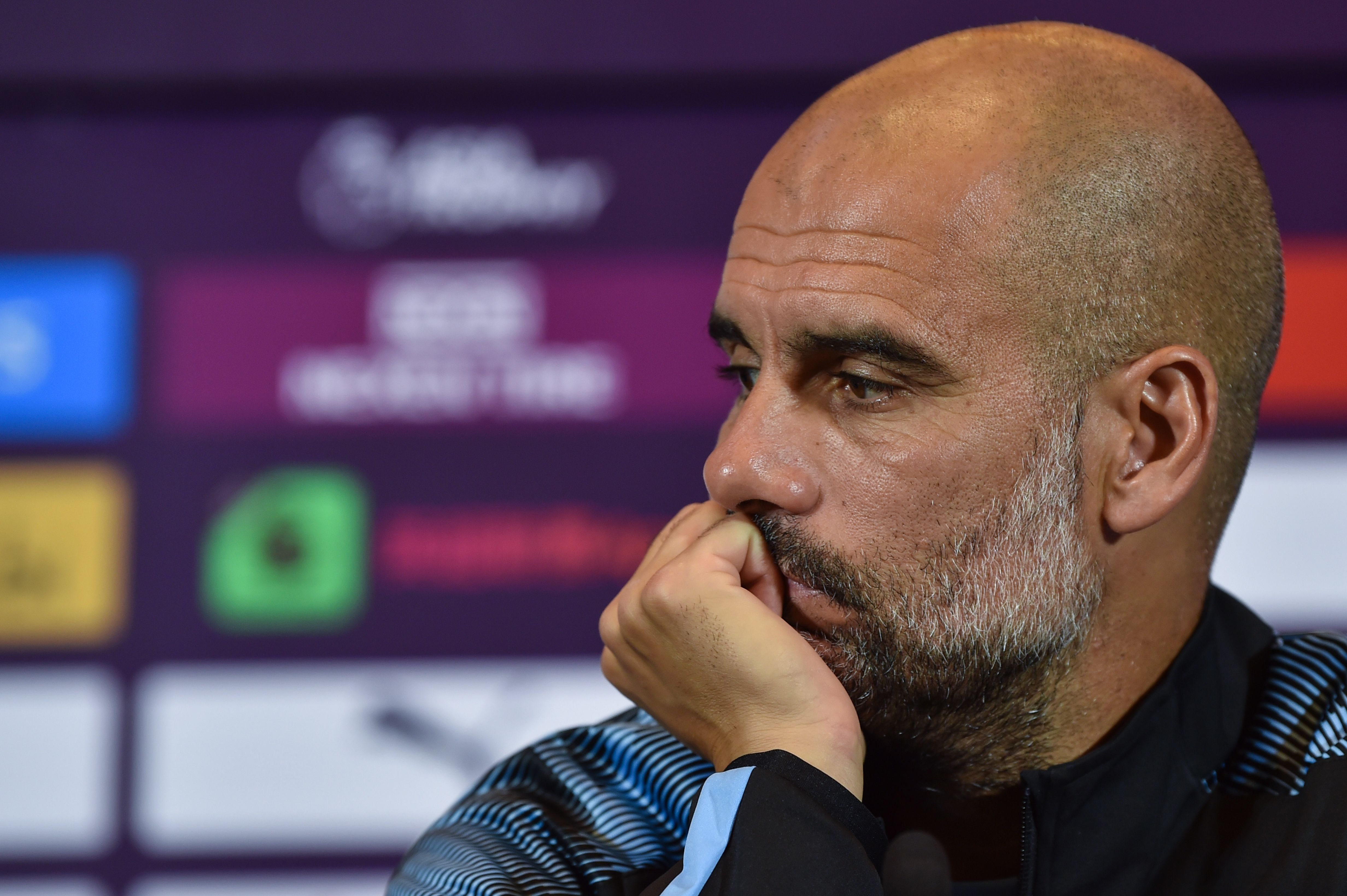 El estratega español del Mánchester CIty, Pep Guardiola, está preocupado por el momento de De Bruyne. (Foto Prensa Libre: AFP)