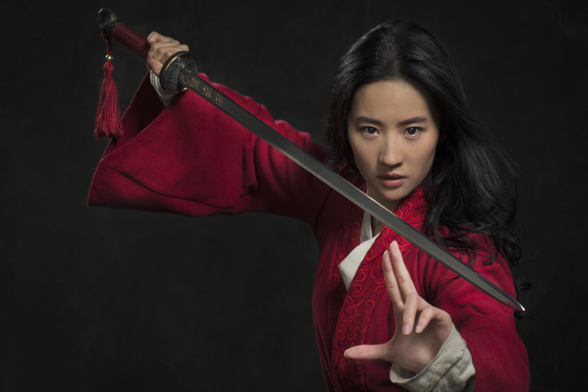 La actriz Liu Yifei es la elegida para interpretar a la intrépida guerrera. (Foto Prensa Libre: Disney)
