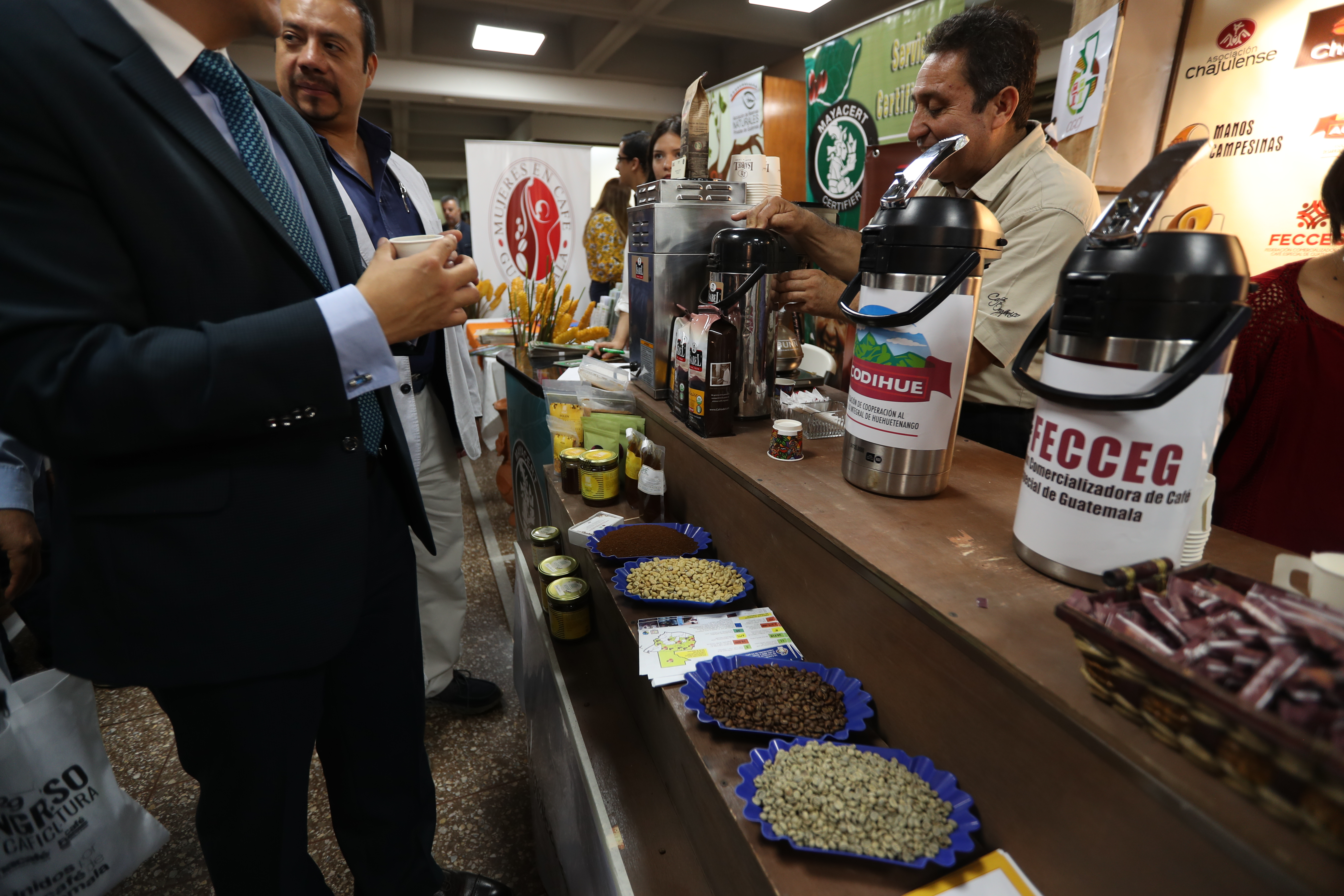 El café es el principal producto que Guatemala despachó a Corea del Sur en 2018 y según Camcor es uno de los bienes posiblemente afectados por el TLC. (Foto Prensa Libre: Esbin García)