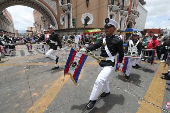 El Liceo San Francisco de Borja participa en la mayoría de eventos de bandas tradicionales de la capital. 