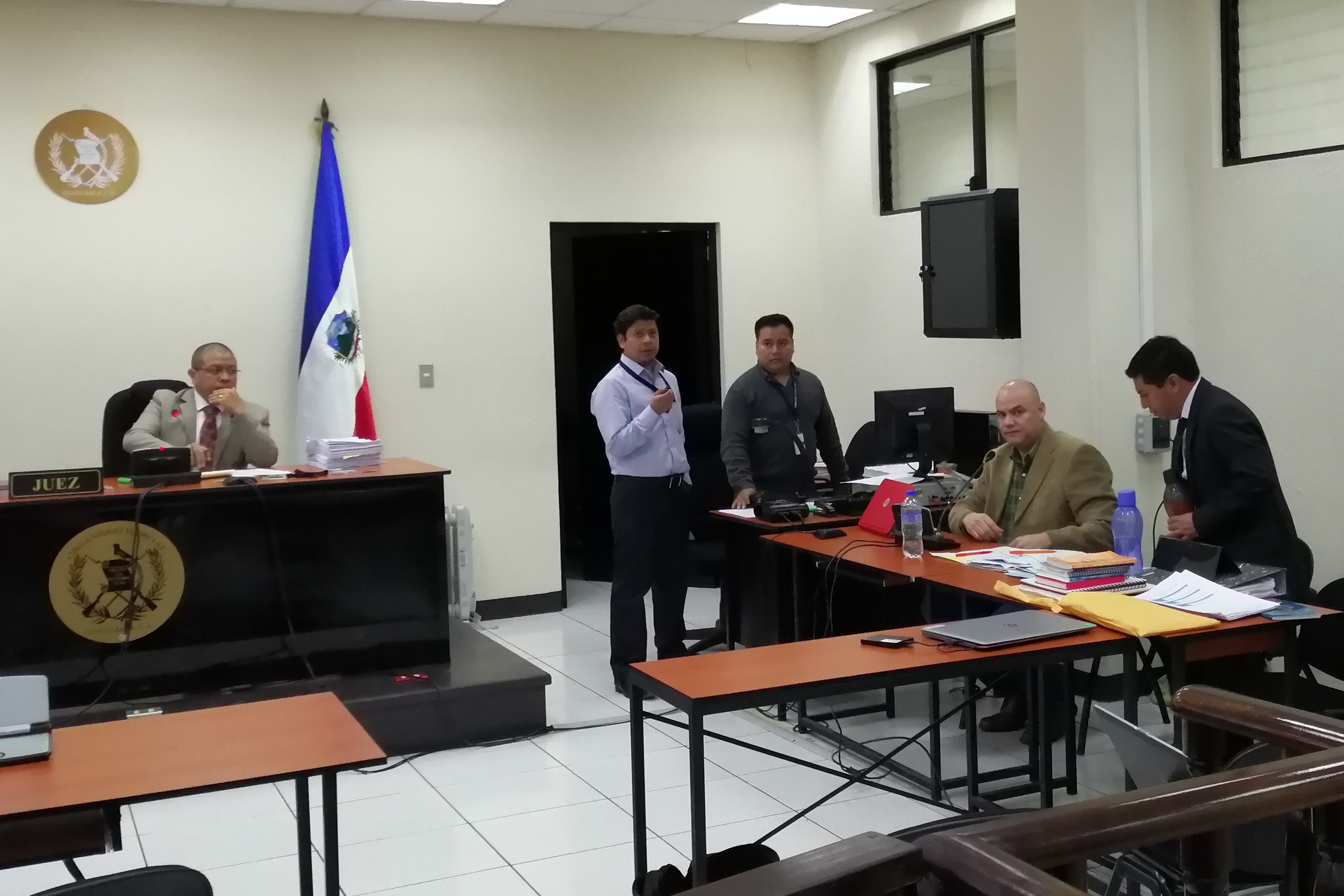 Jorge Ernesto Palomo Lepe habló durante varios minutos en el Juzgado de Mayor Riesgo de Quetzaltenango. (Foto Prensa Libre: María Longo) 