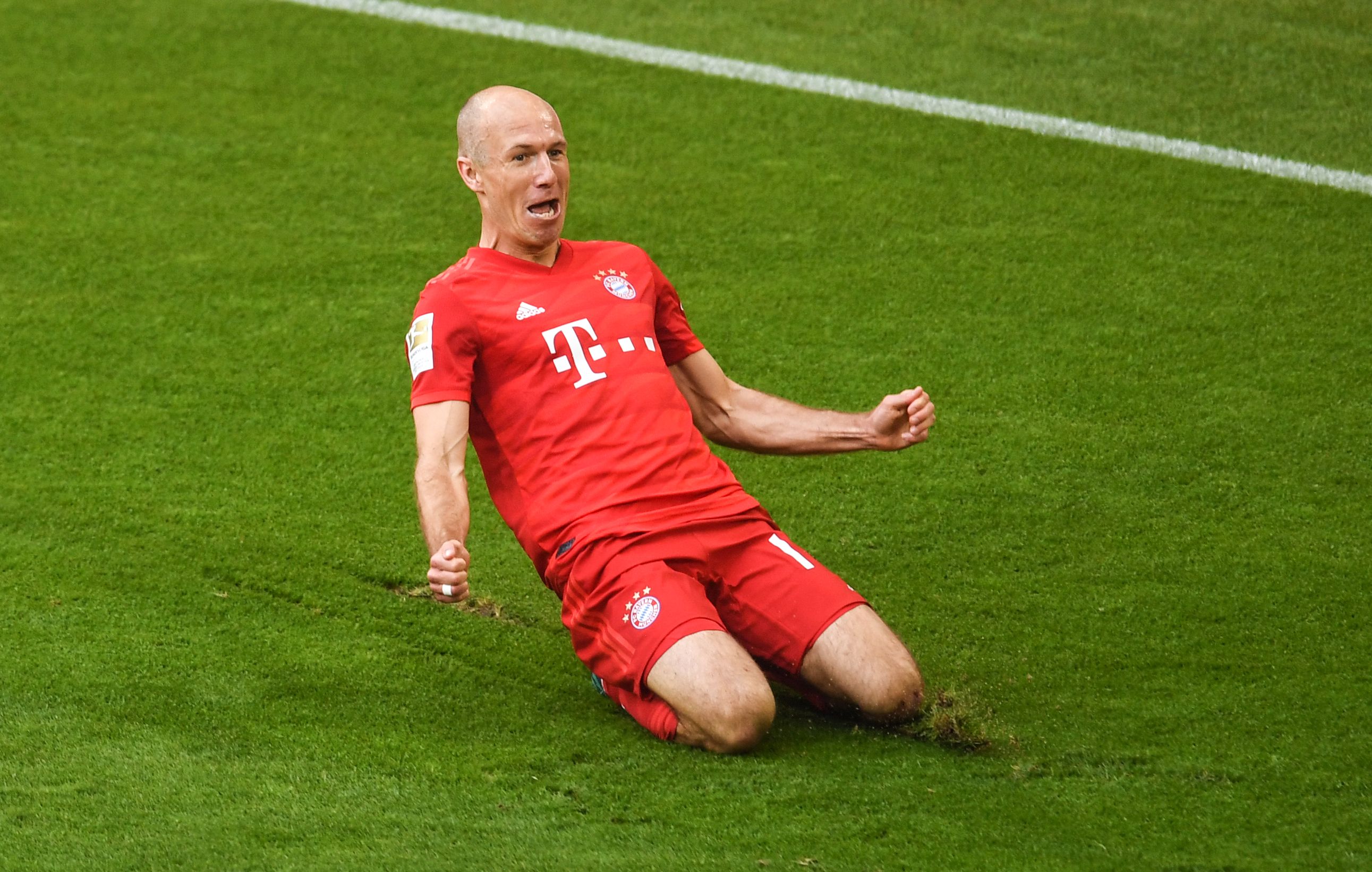 El holandés Arjen Robben le puso punto y final a su carrera como futbolista (Foto Prensa Libre: AFP)