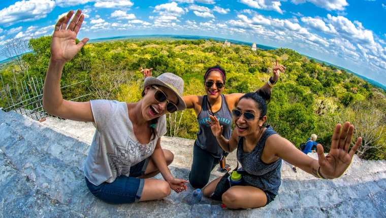 Tikal, Yaxhá y múltiples sitios arqueológicos, así como los atractivos naturales son parte de la oferta turística en Petén. (Foto, Prensa Libre: Inguat).