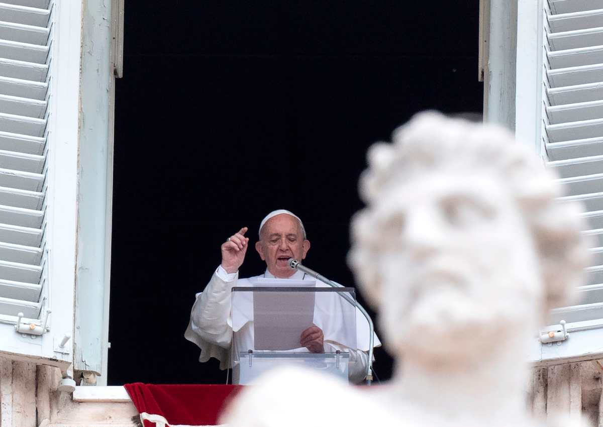 El papa clama por “corredores humanitarios” para socorrer a los migrantes en Libia