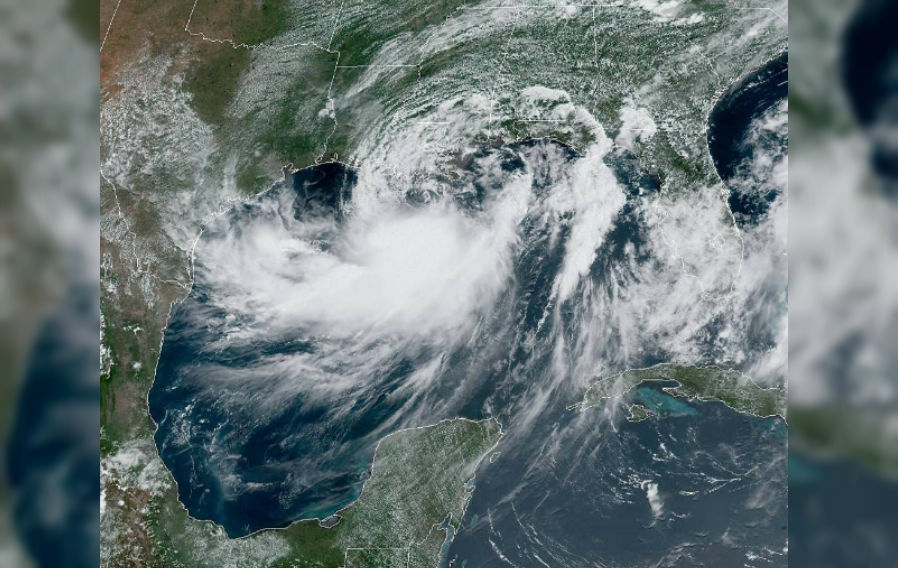 La " tormenta tropical Barry se está fortaleciendo en su camino a Luisiana, (Foto Prensa Libre: EFE)