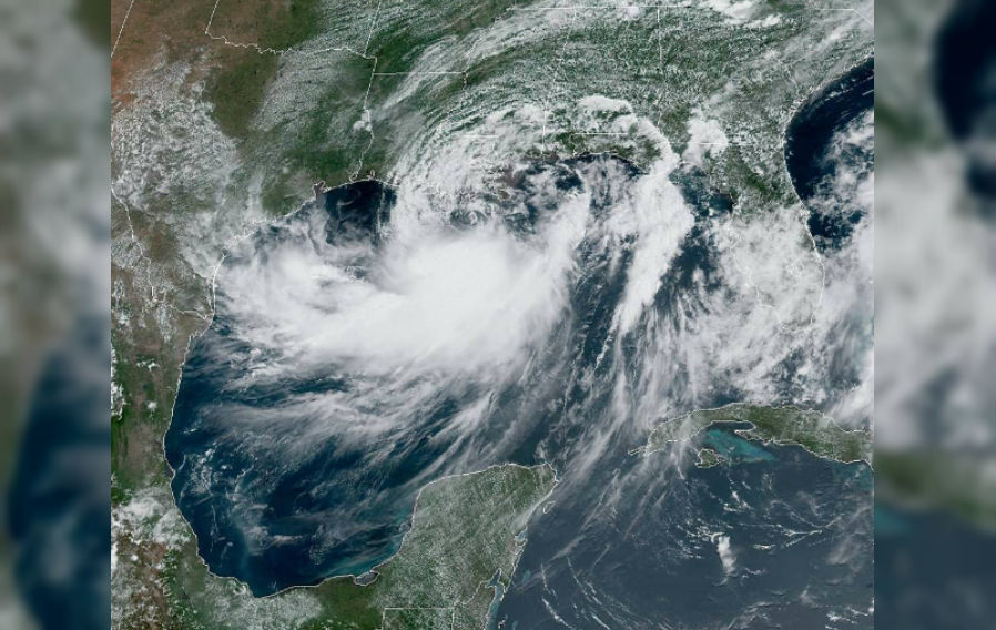La " tormenta tropical Barry se está fortaleciendo en su camino a Luisiana, (Foto Prensa Libre: EFE)